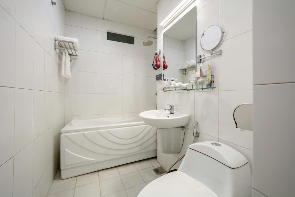 A25 Hotel - 30 An Duong Ханой Экстерьер фото