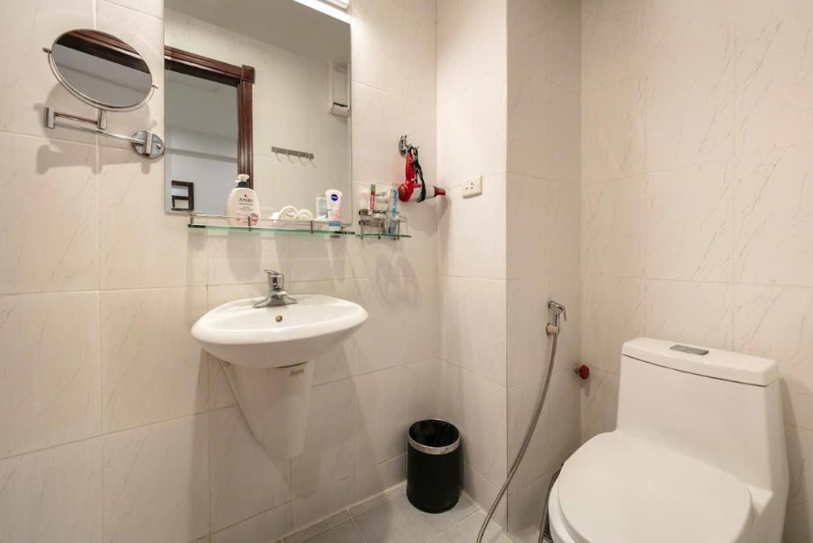 A25 Hotel - 30 An Duong Ханой Экстерьер фото