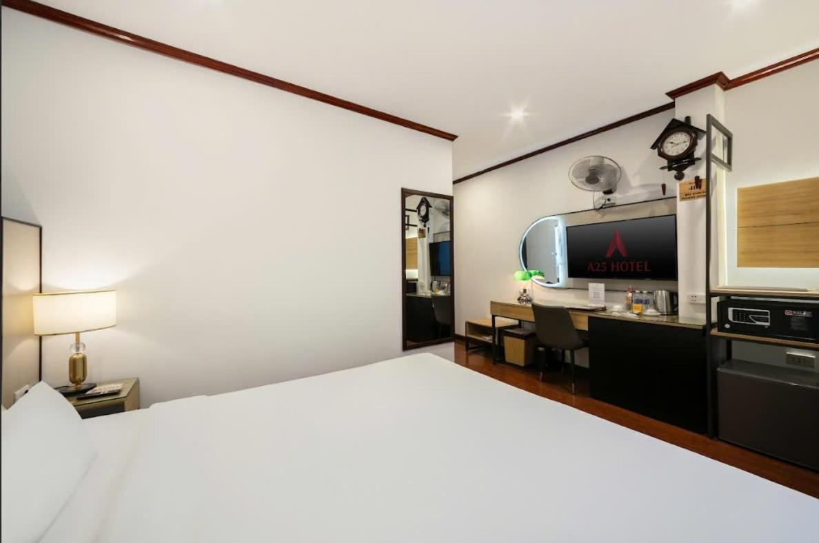 A25 Hotel - 30 An Duong Ханой Экстерьер фото