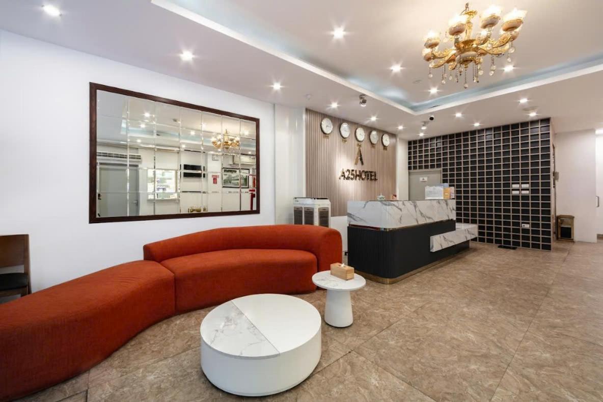 A25 Hotel - 30 An Duong Ханой Экстерьер фото